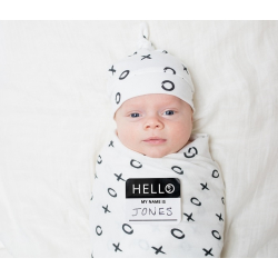 SWADDLE GAVESETT LULUJO HUGS &amp; KISSES 