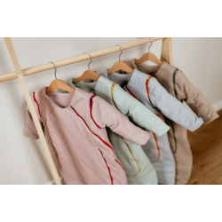 Sovepose med avtakbare armer 6-24mnd PINK 2.5TOG