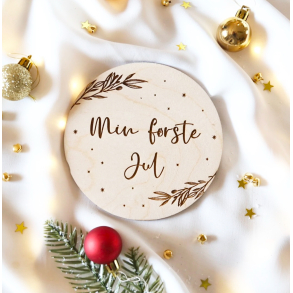 MIN FRSTE JUL treskilt 12cm 