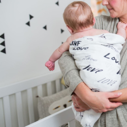 SWADDLE MUSSELIN / GULPEKLUT LOVE - 120cm x 120cm